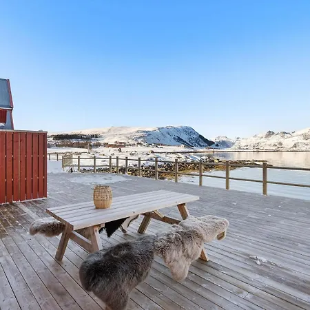 Holiday home Nappstraumen Seafront Cabin, Lilleeid 68 *